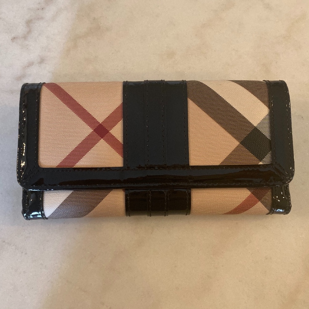 Burberry Novacheck Penrose Continental Wallet